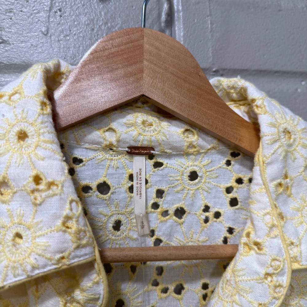 Free People Dream A Little Dream Yellow Sunflower Eyelet Lace Crop Shirt NWT S - Picture 8 of 14